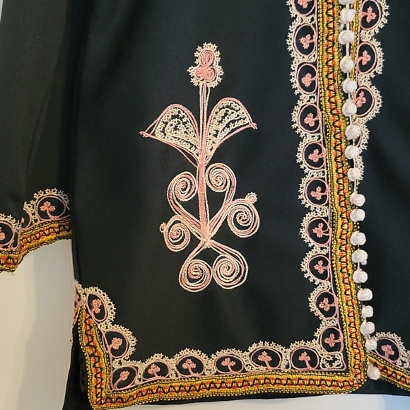 Traditional - Picture 3 of 6